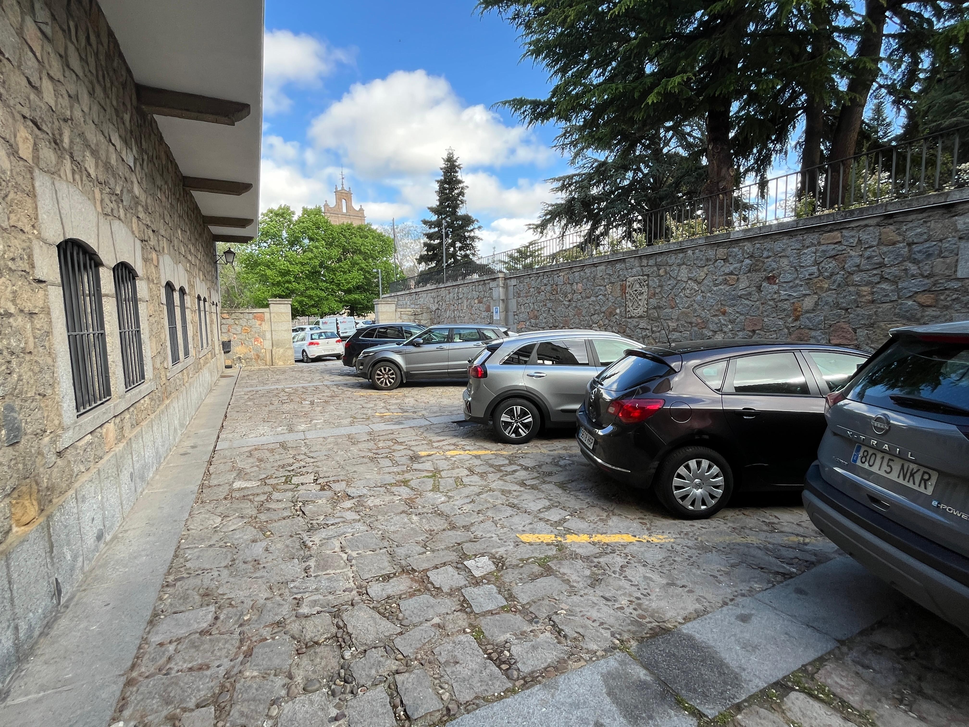 The hotel has two small car parks - this one has about 7 spaces and the other one has about 10 spaces. 