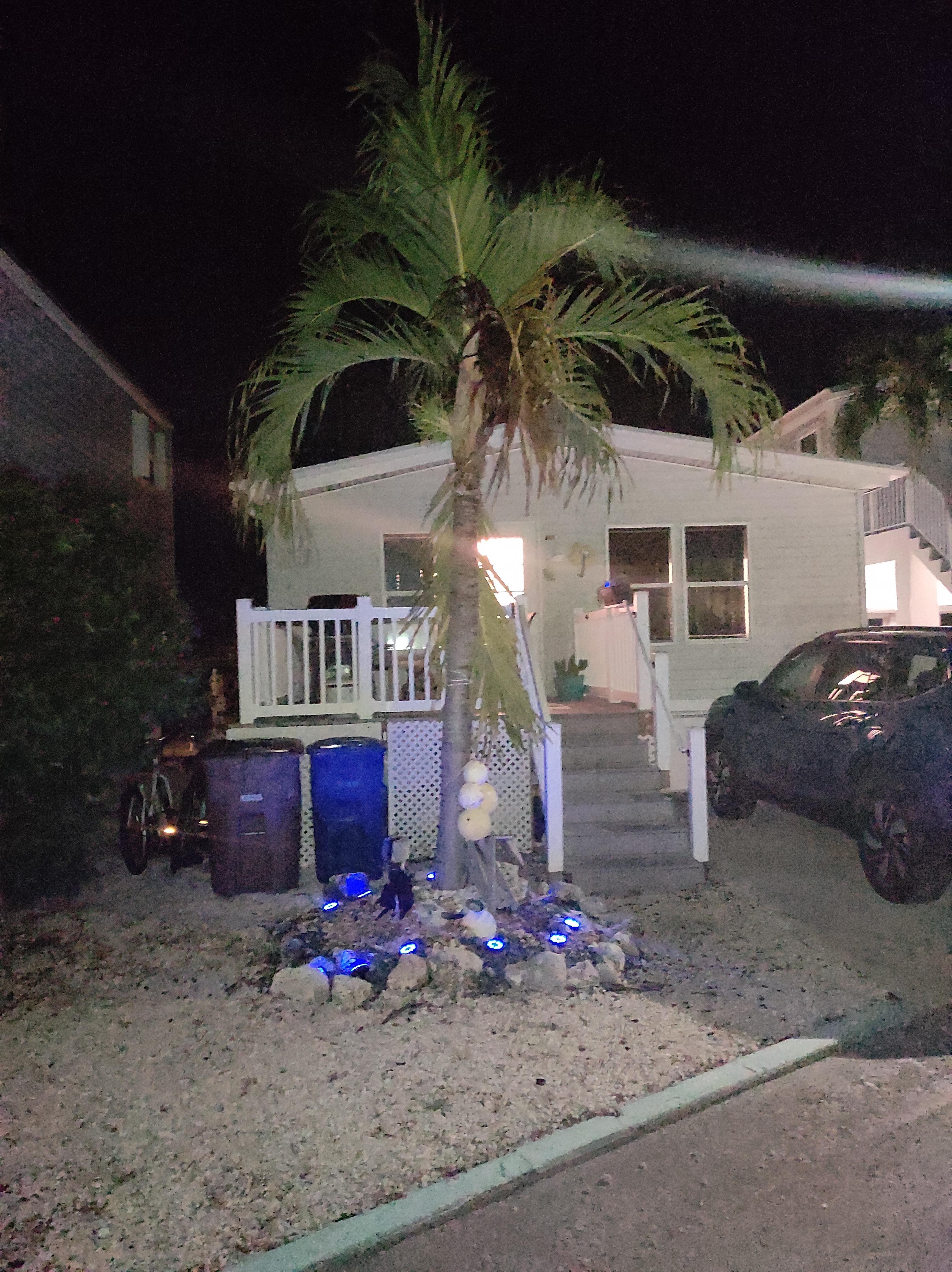 Strandhaus bei Nacht 