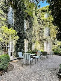 Front of the property is beautiful