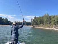Fly fishing on the Elk River ((20 min from apartment)