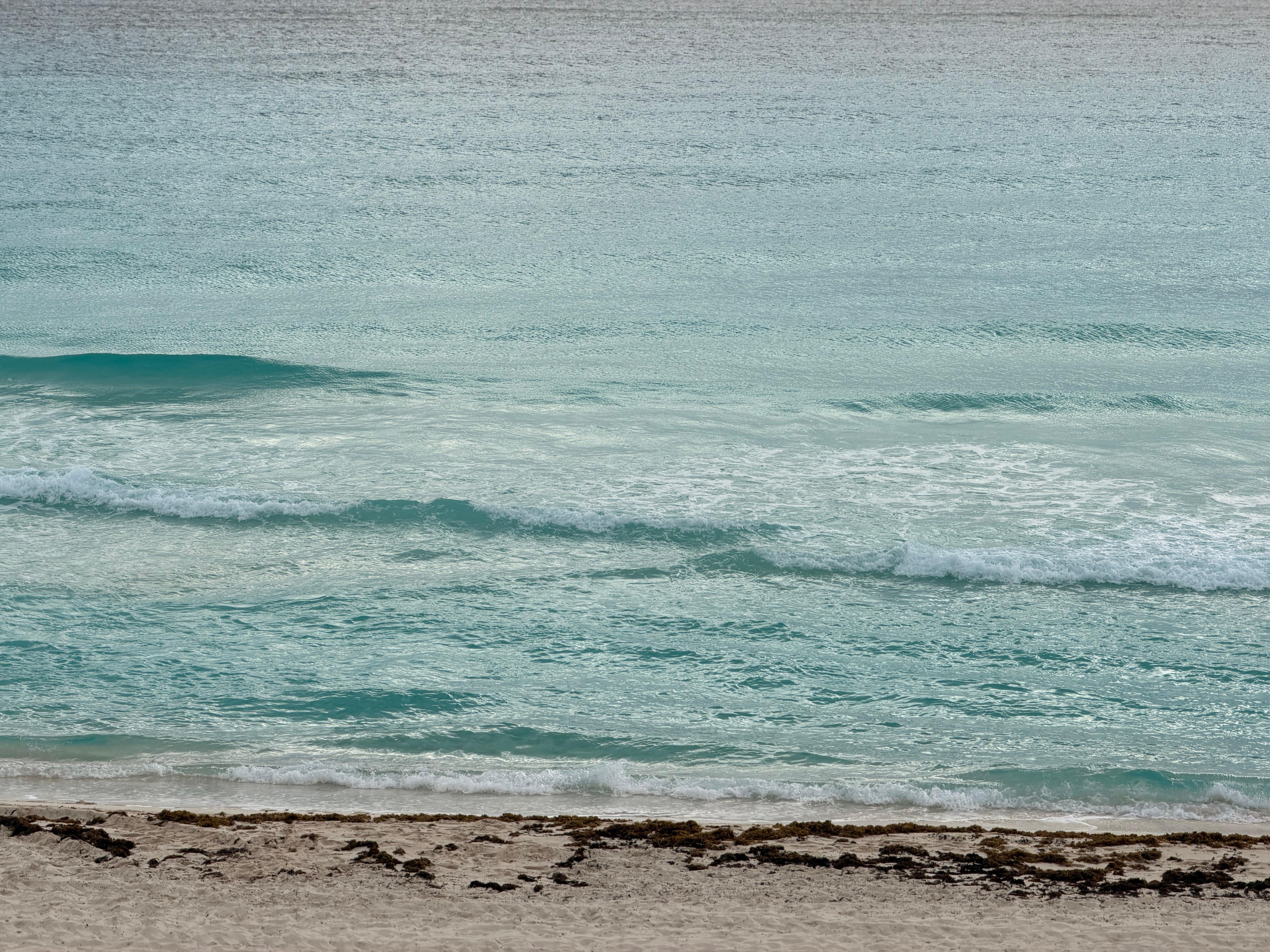 Eating breakfast el fresco; beautiful view of the ocean