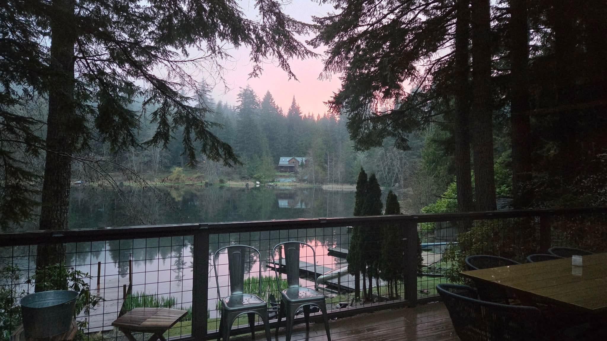 Such a lovely cotton candy sunset! 