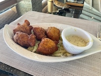 A lite lunch of freshly prepared lambi cakes from the Restaurant on site! Delicious!