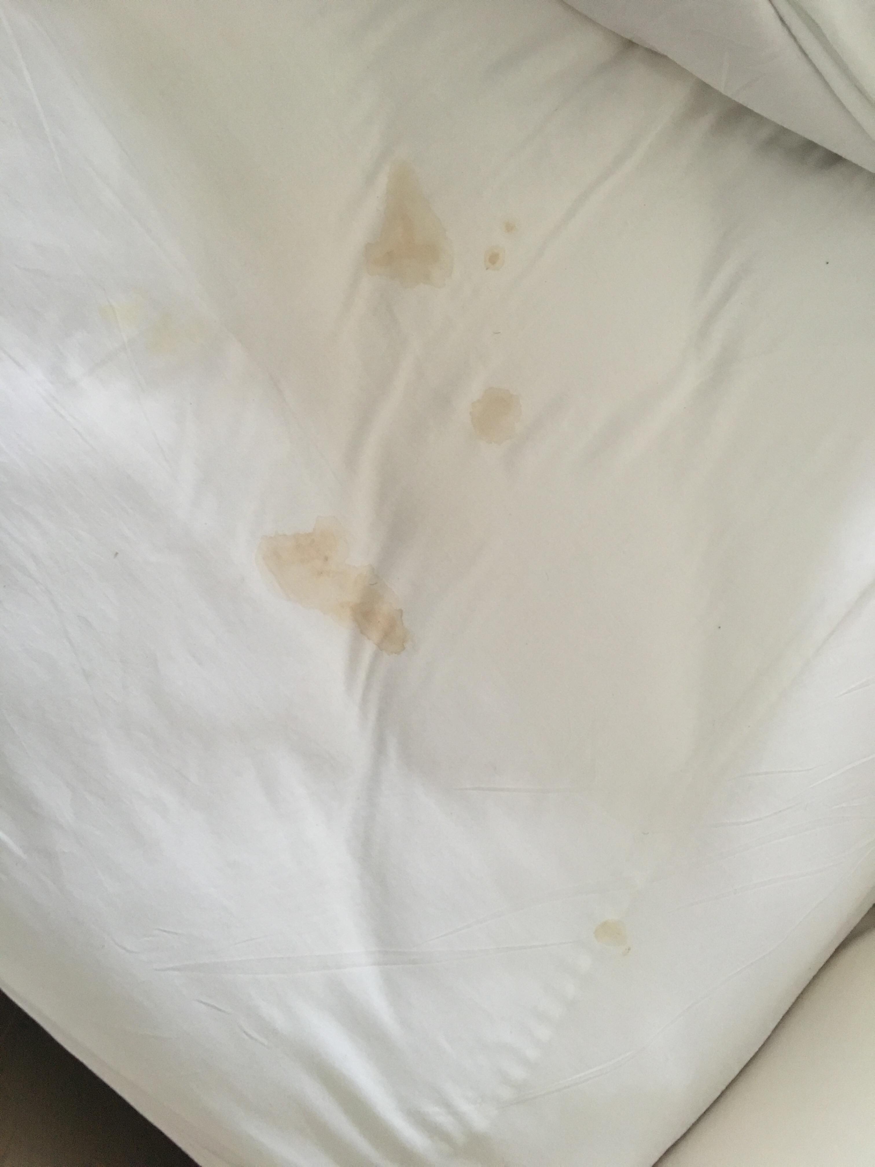 But the room service sucks this is the sheets where the room that I stayed