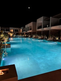 Pool am Abend