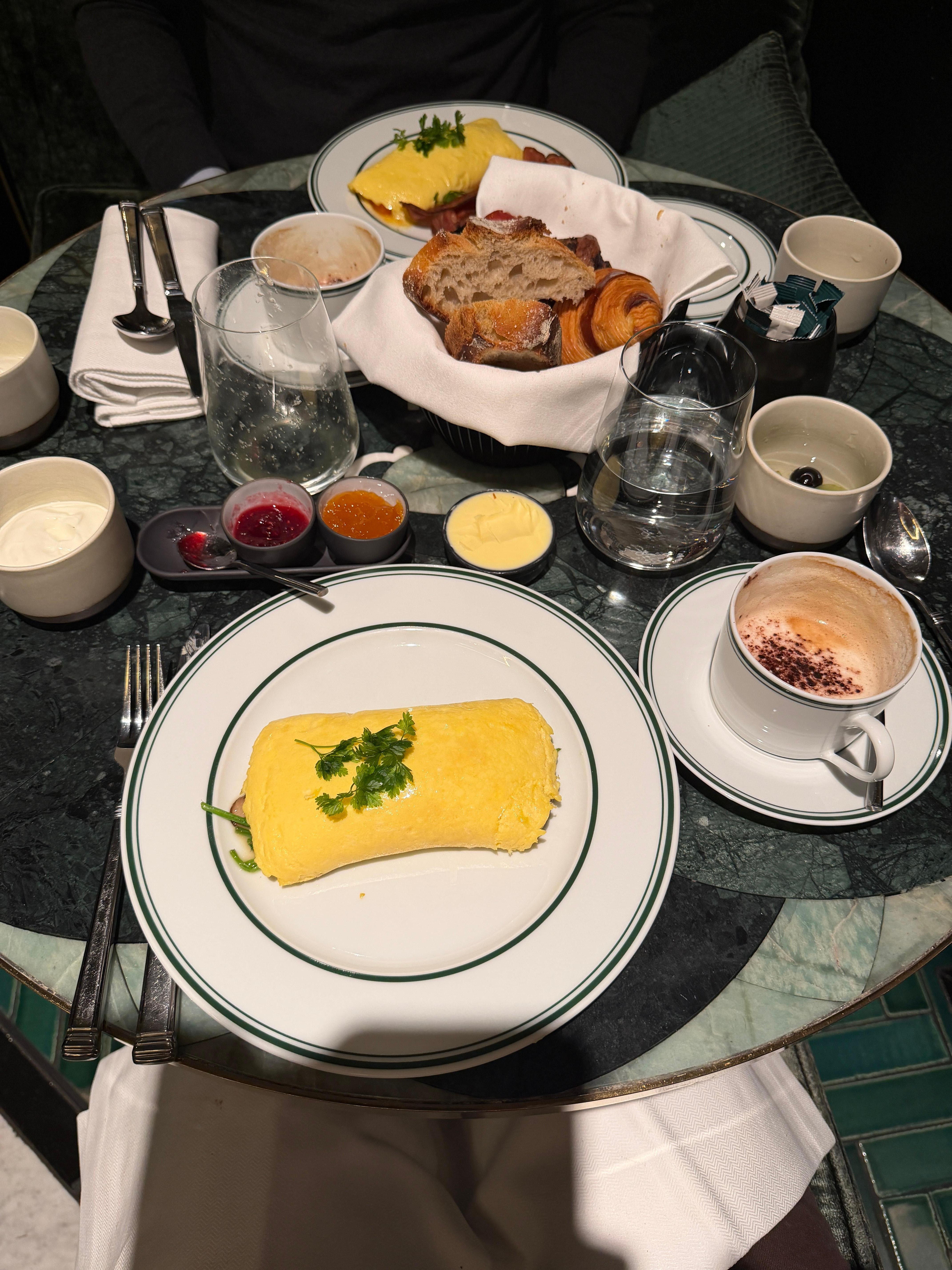 Hotellfrukost 