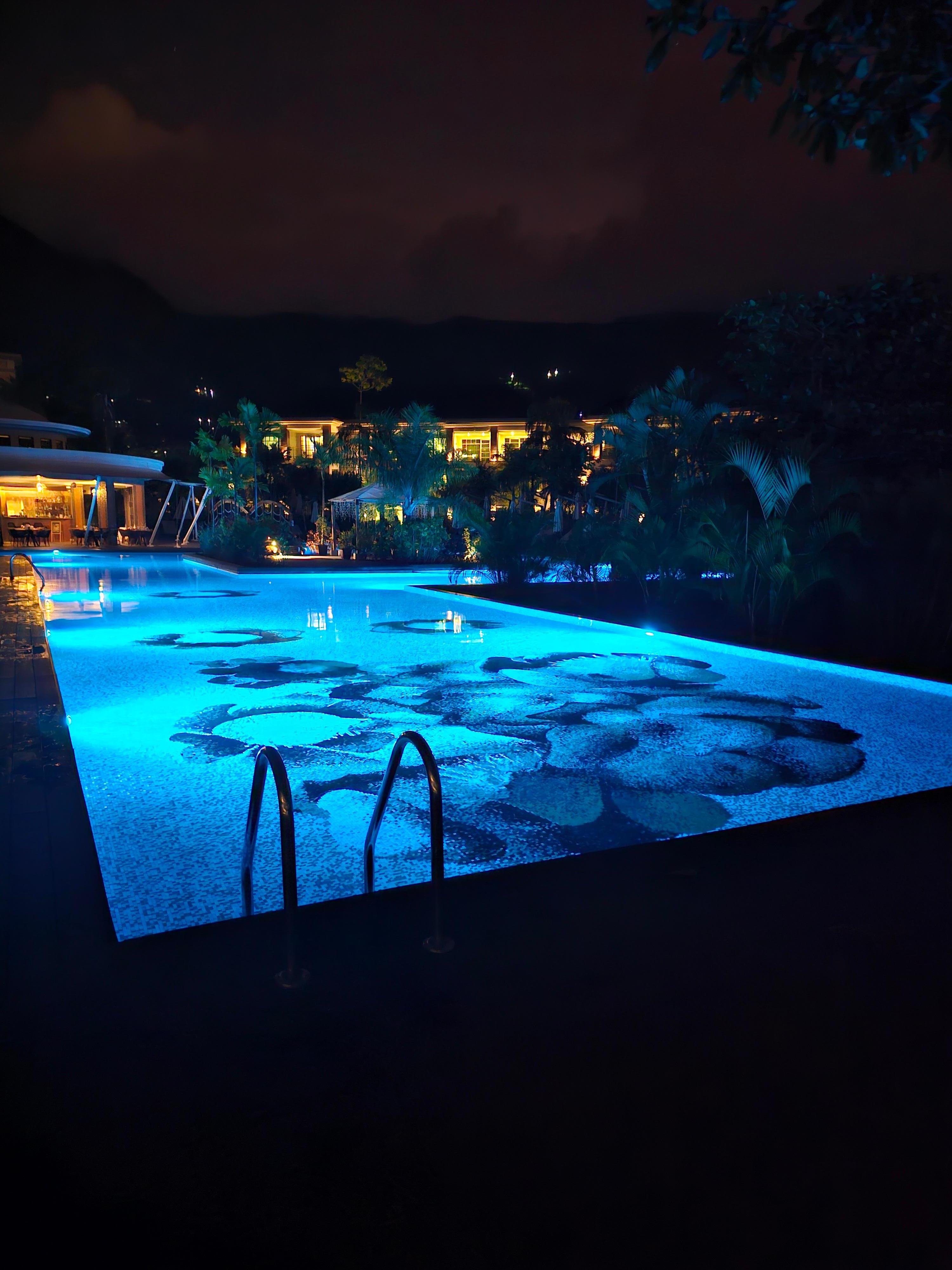 Piscina 700 mq
