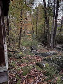 Quiet location yet 10 minutes from Gatlinburg