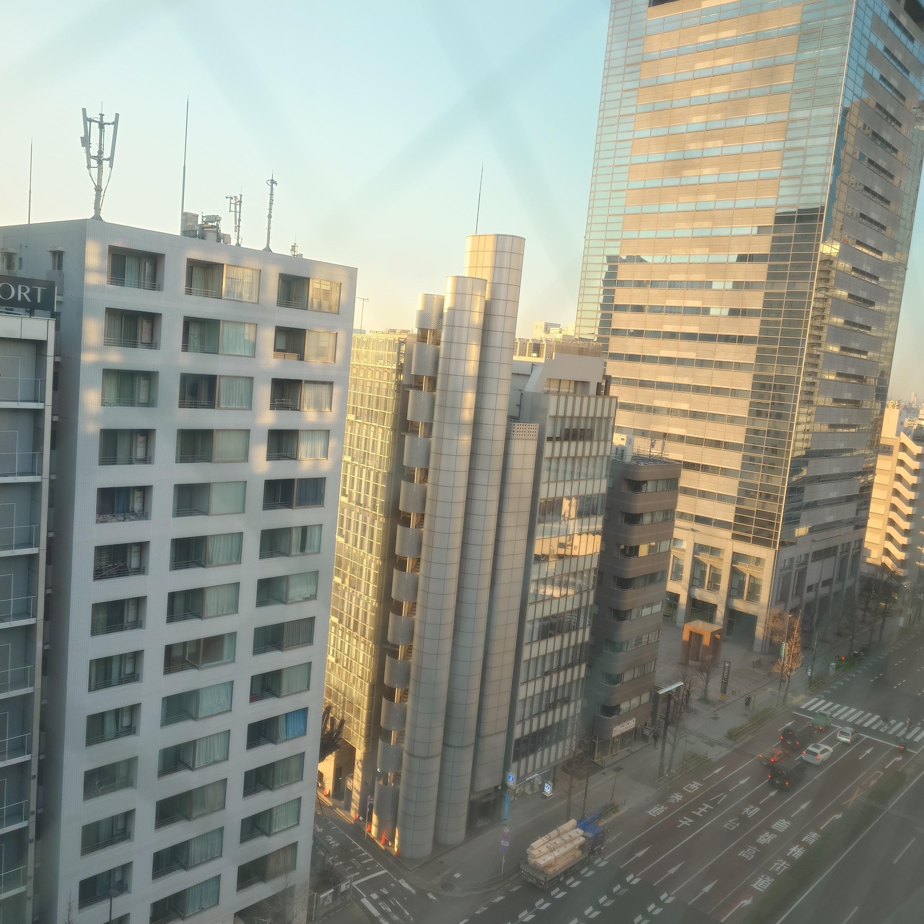 Odadan caddenin görüntüsü