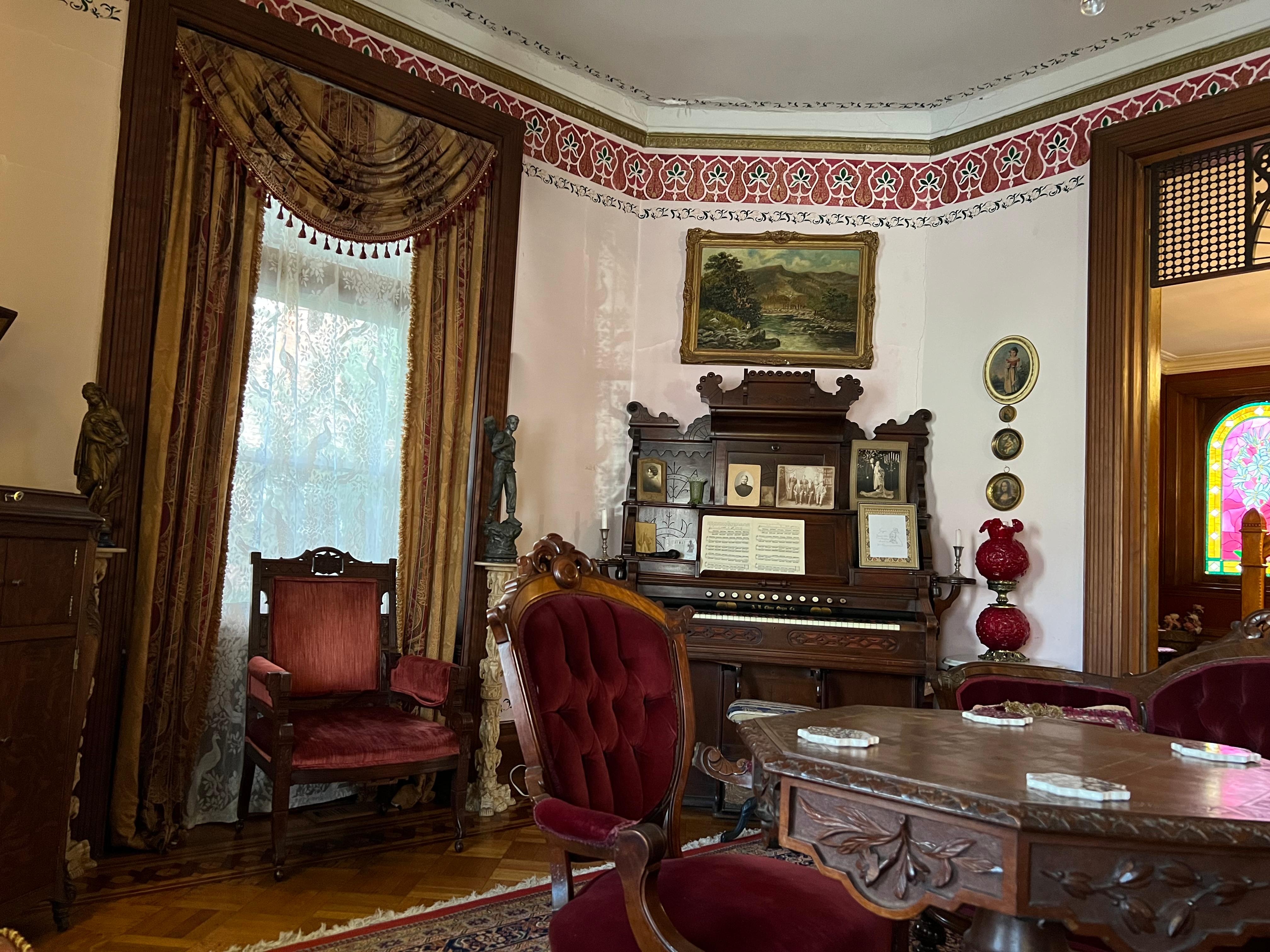 The men’s parlor