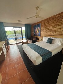 Poolside downstairs motel room