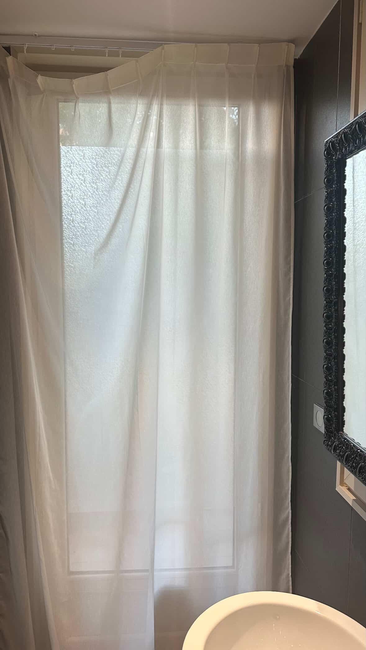 Broken curtains 