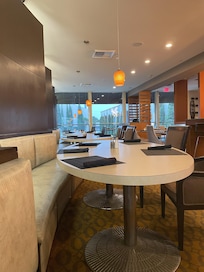 Second Story bar & Restaurant