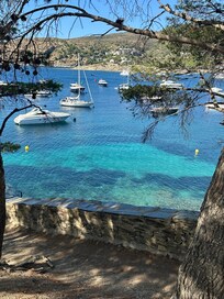 Right down the lane! Paradise!