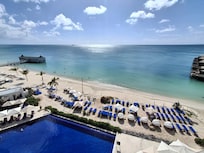 6th floor Diamond Club room view