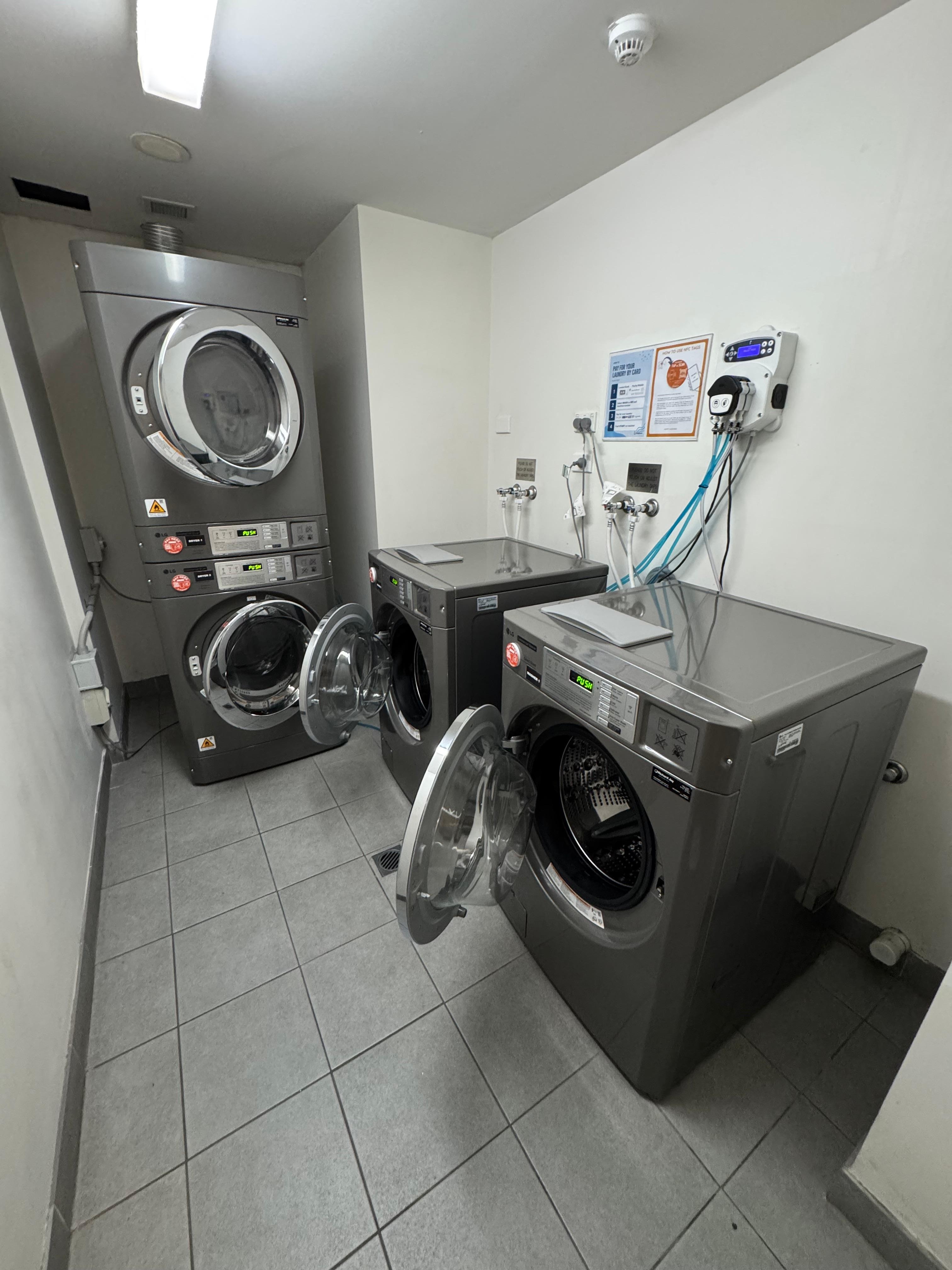 Laundrette on the same flooe