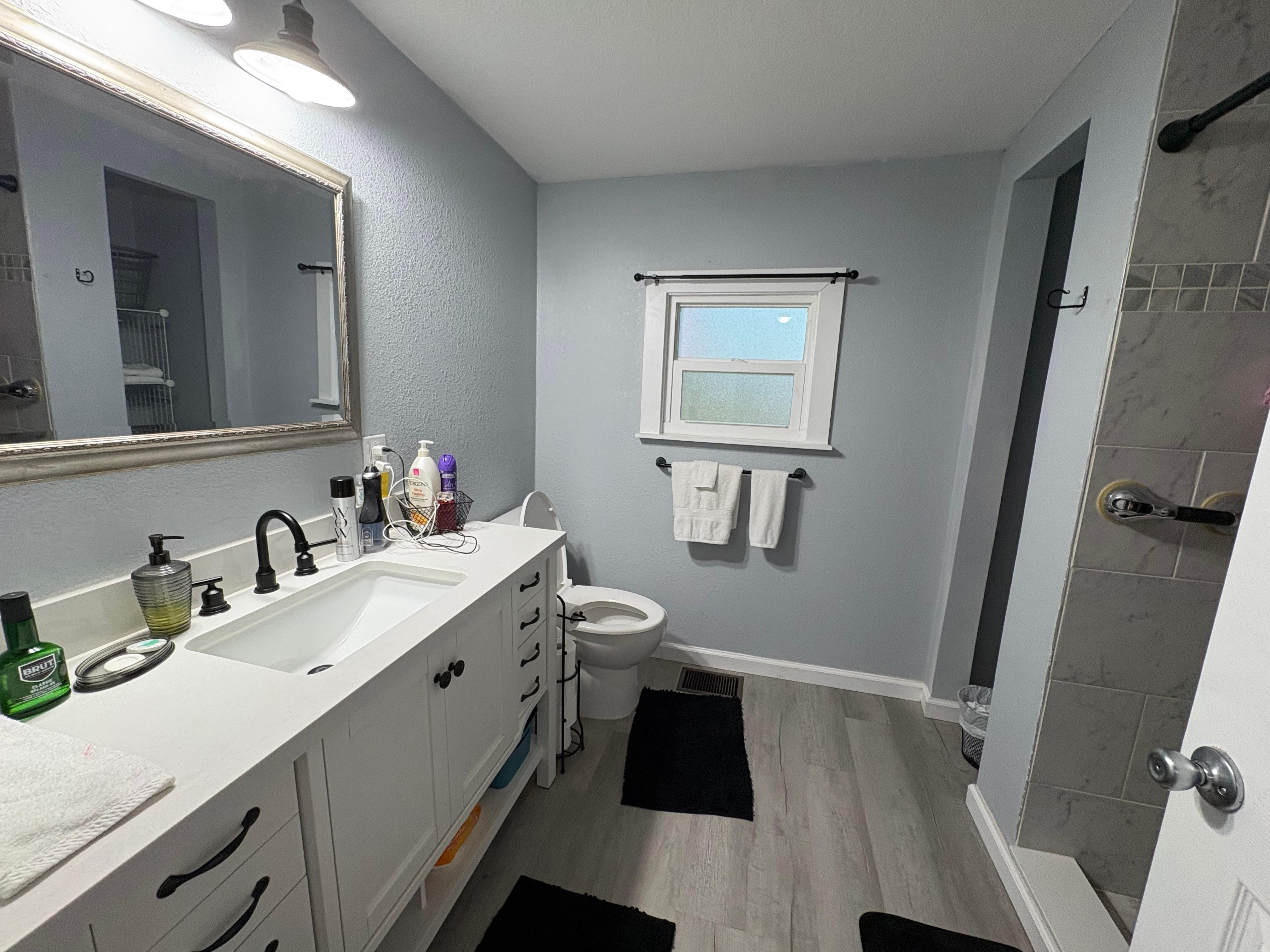 Two spotless bathrooms