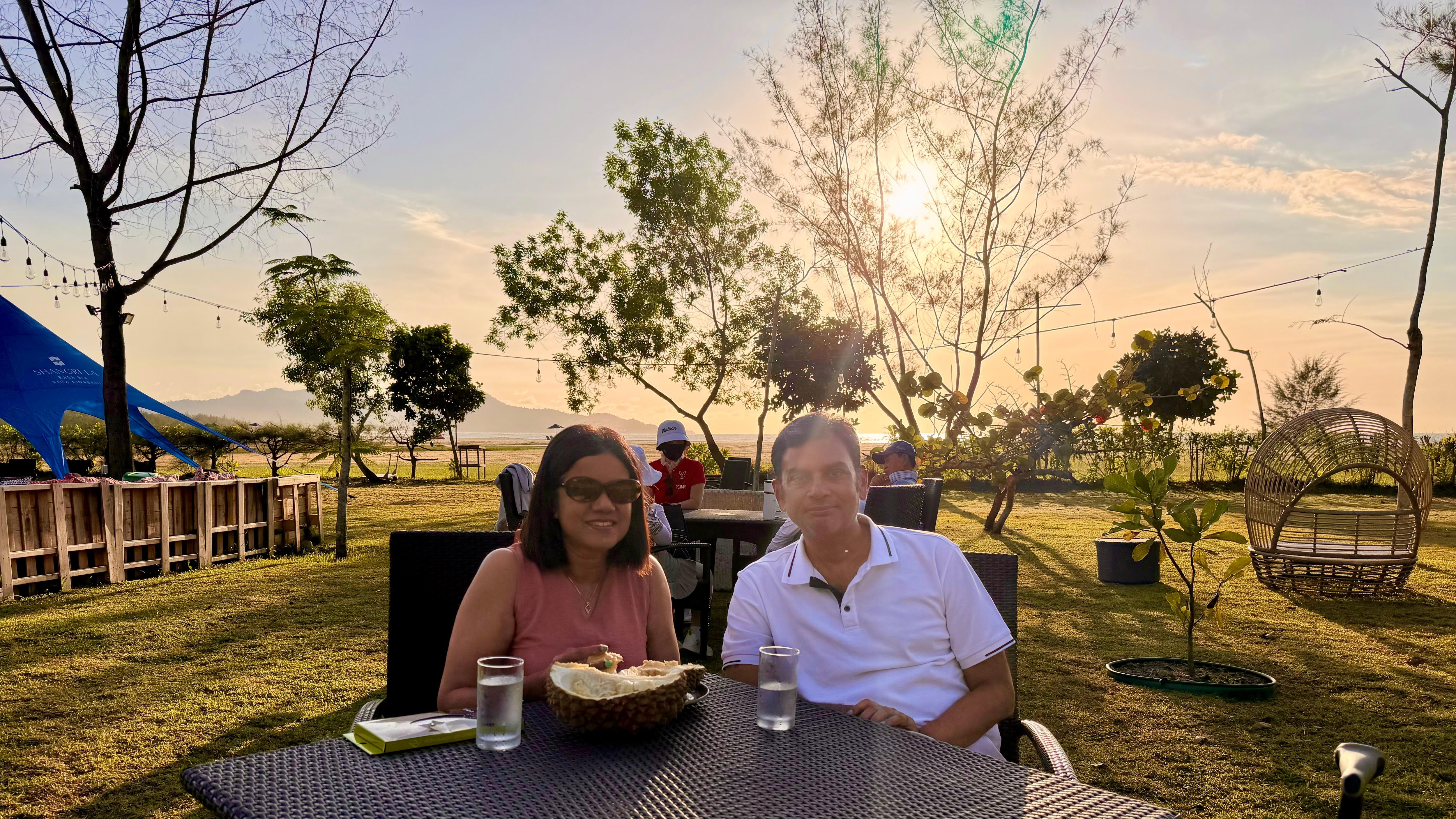 interesting durian sunset buffet 😁👍