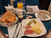 Hotel Breakfast (I know but it was leisurely)