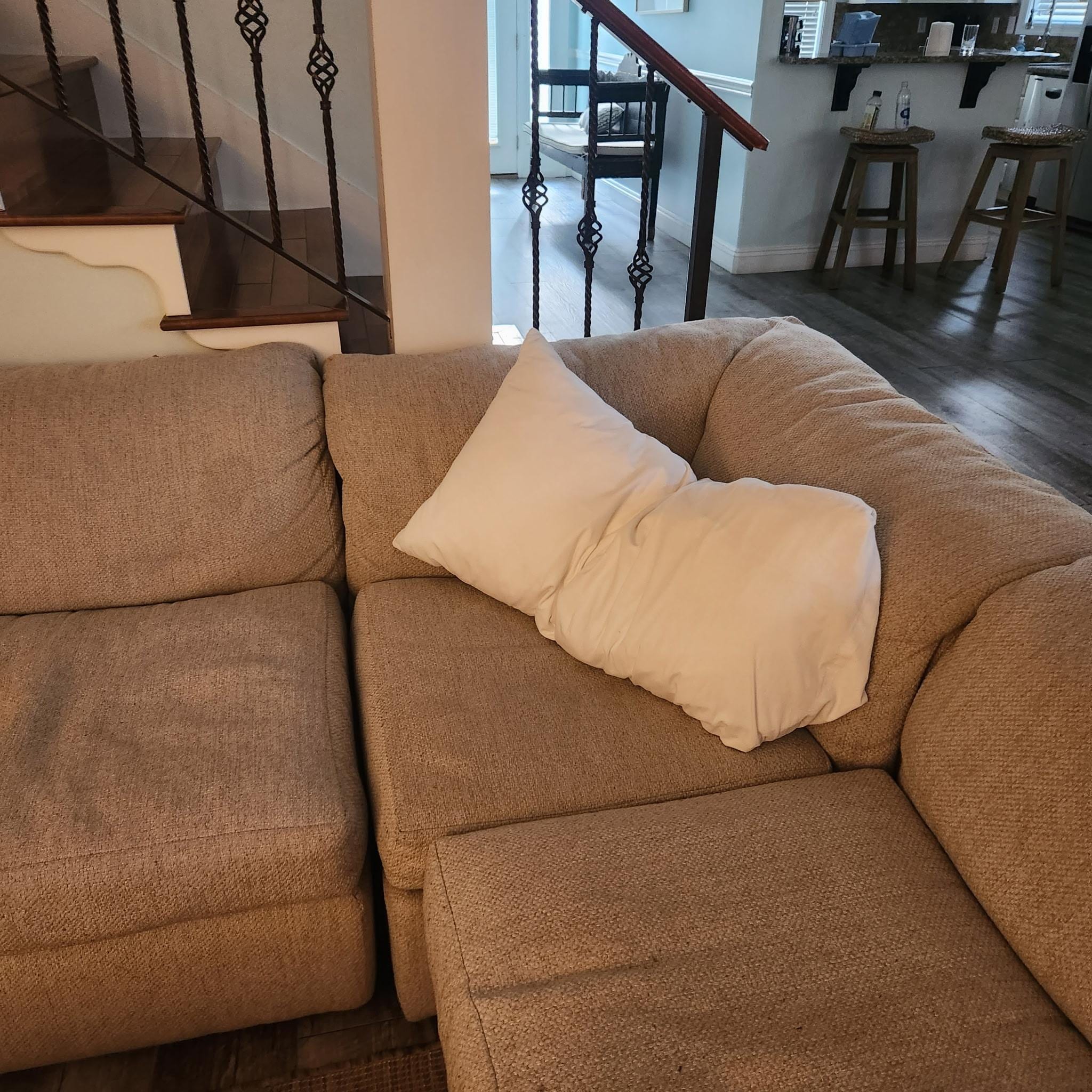 House was dirty upon arrival. 