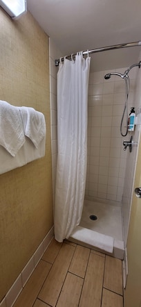 Shower stall