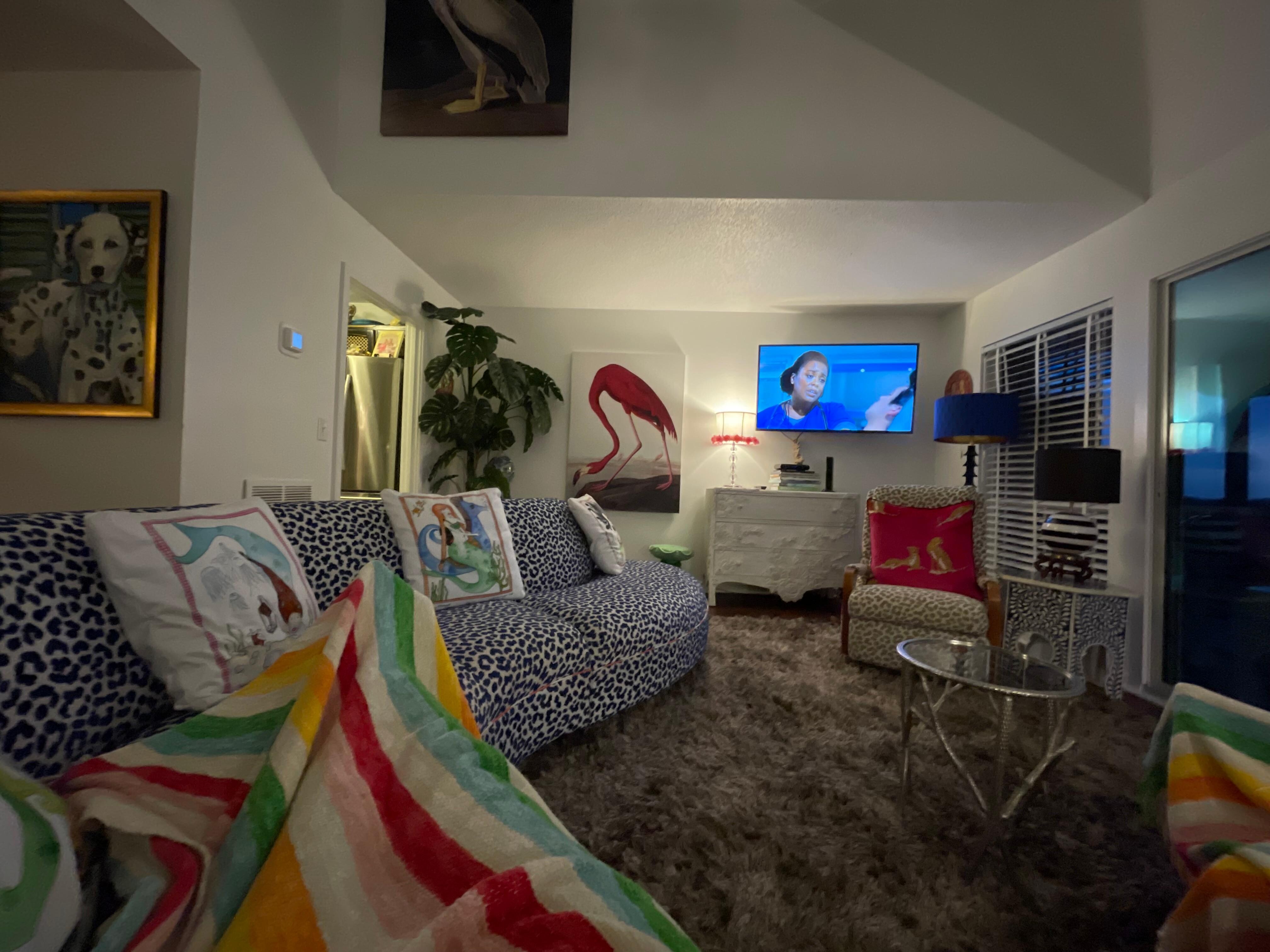Cozy vibrant space to relax