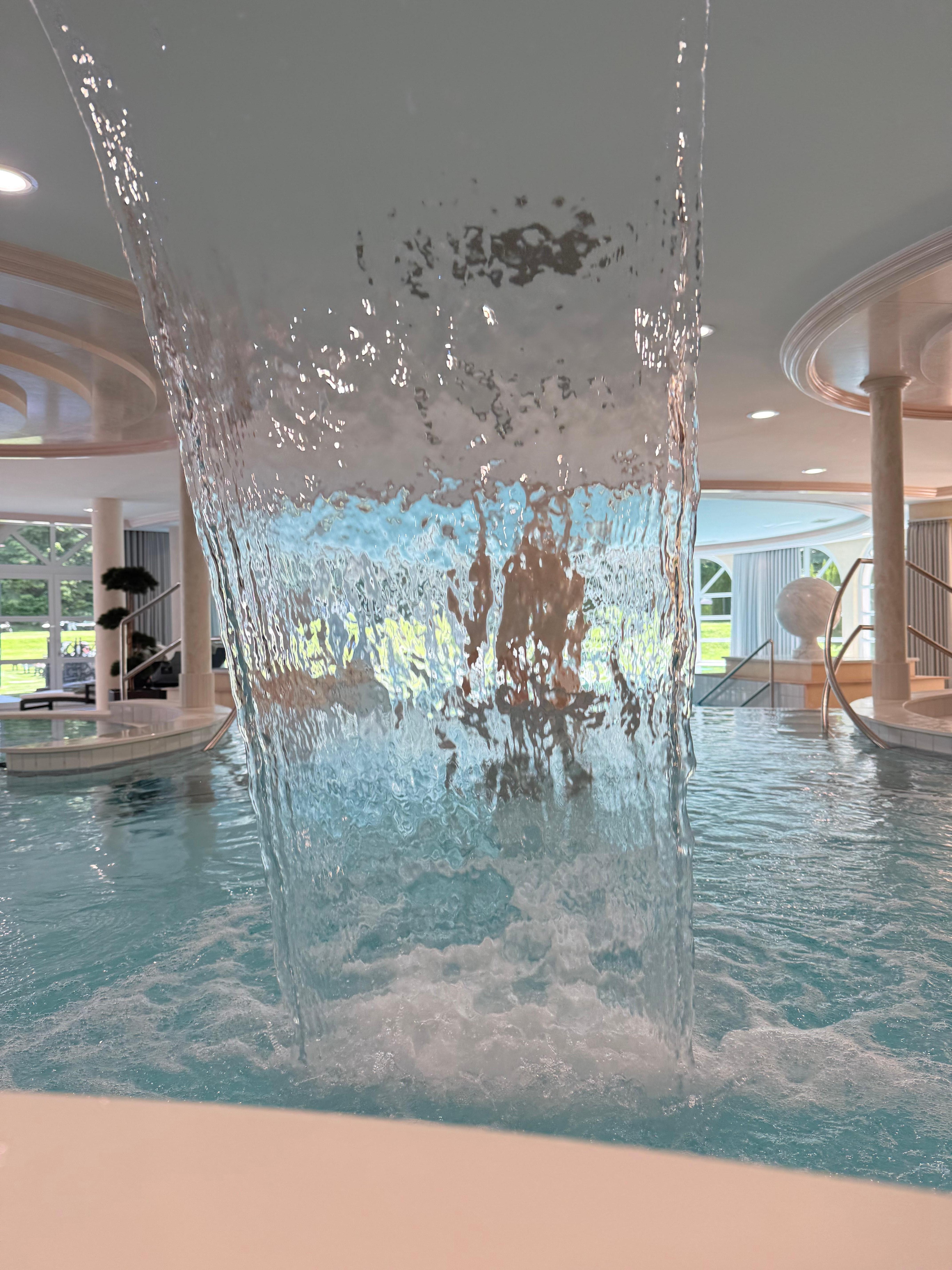 Becken mit Hydromassage