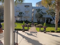 Properties in newer buildings (1990)