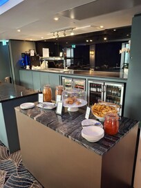 Executive lounge snack options