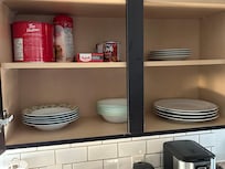 Set of 4 dishes but house says its is for 6+ people.
