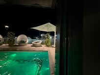Pool indoor/outdoor