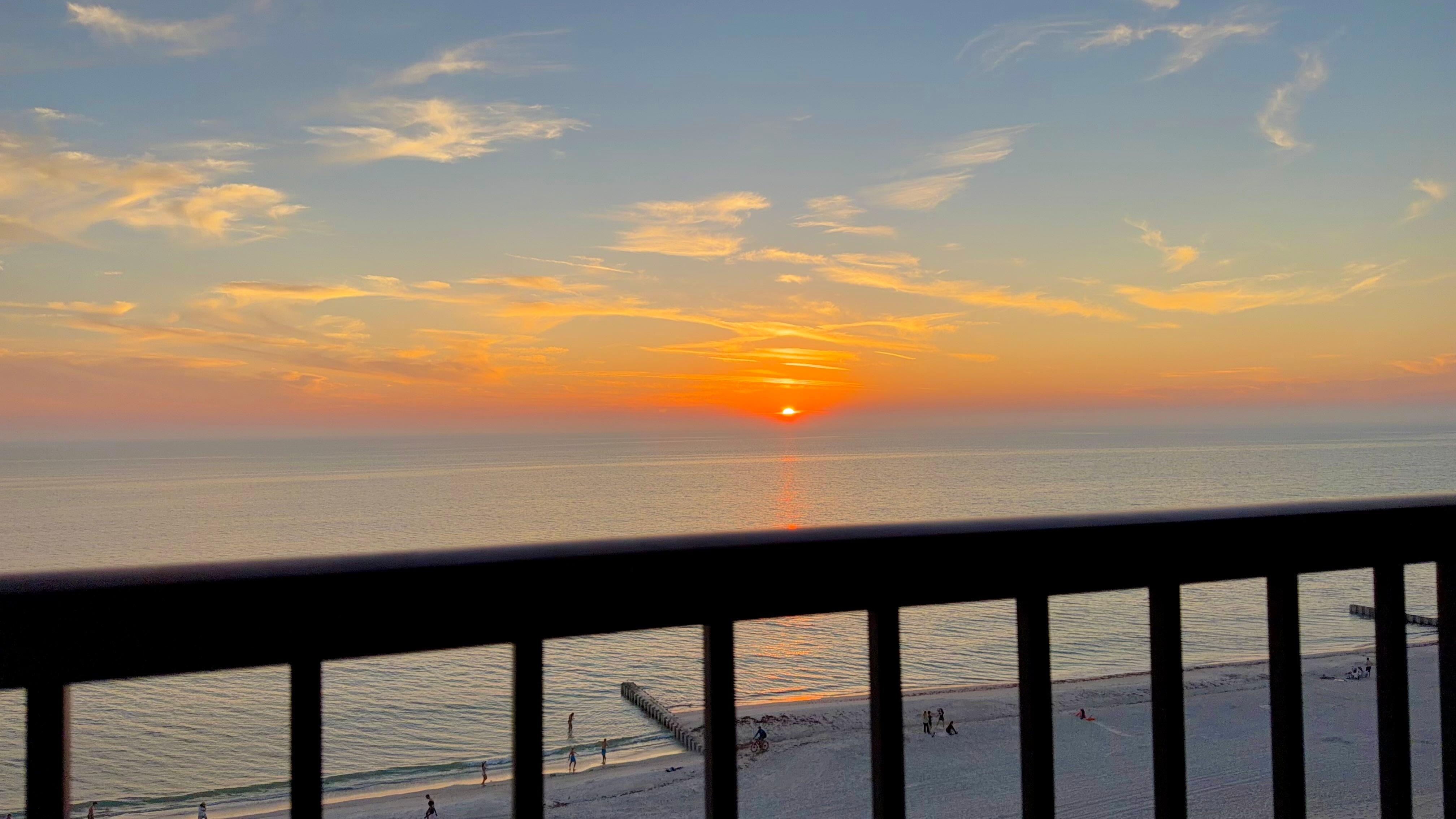 Just one of 14 wonderful sunsets that we enjoyed!