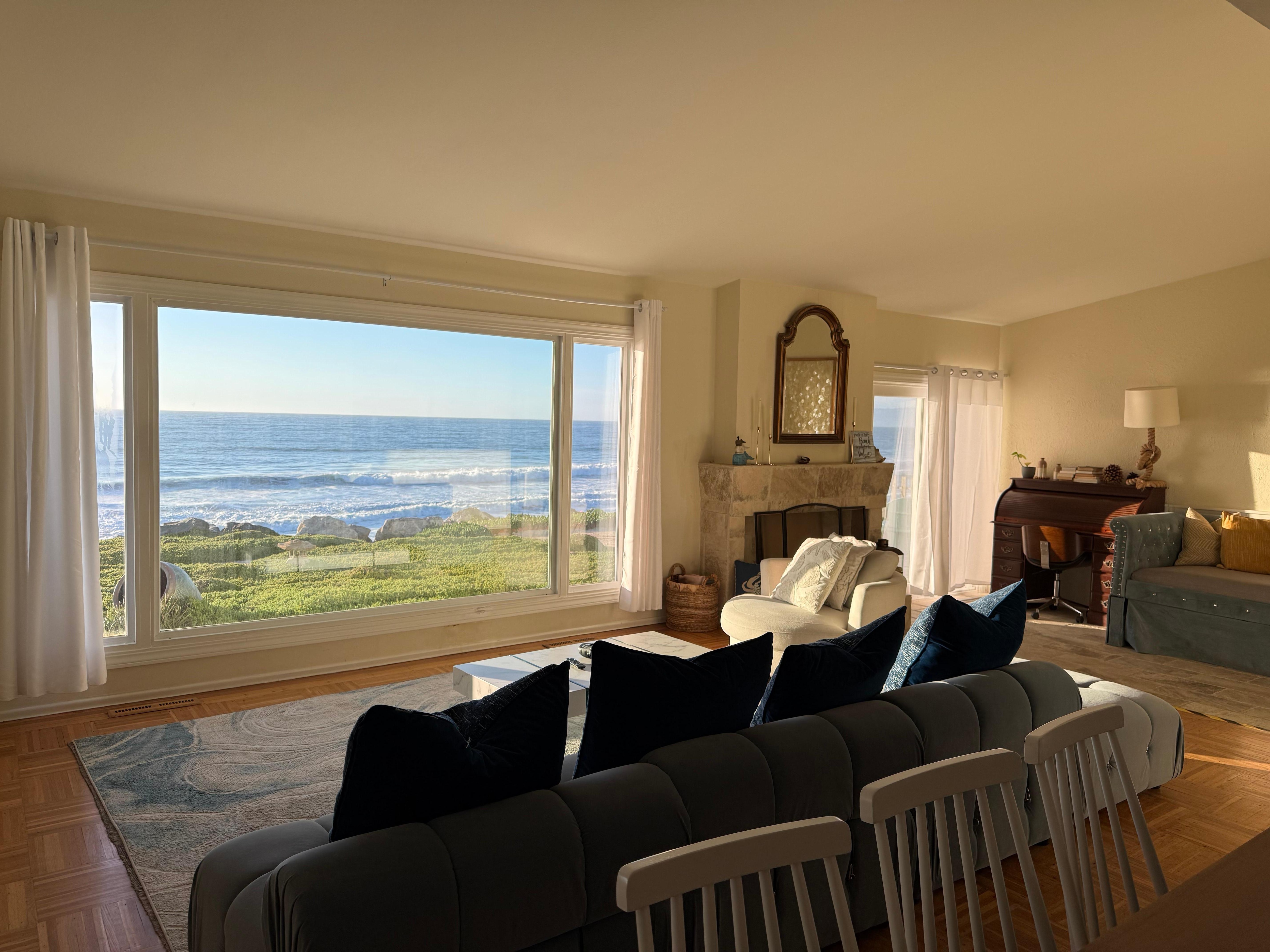 View from the living room is top notch, even if the furniture and carpet can use a refresh. 