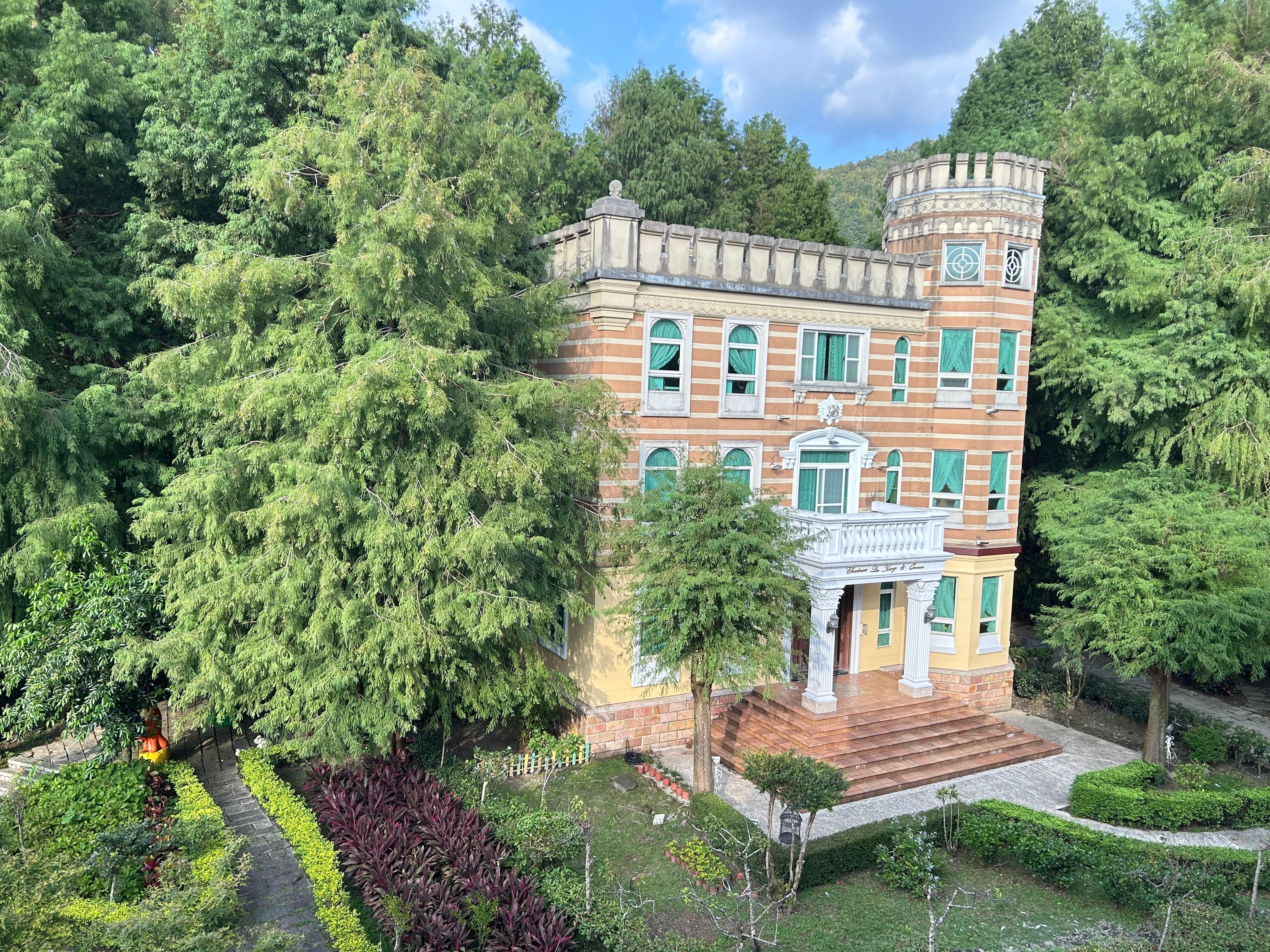 可以參  觀內部