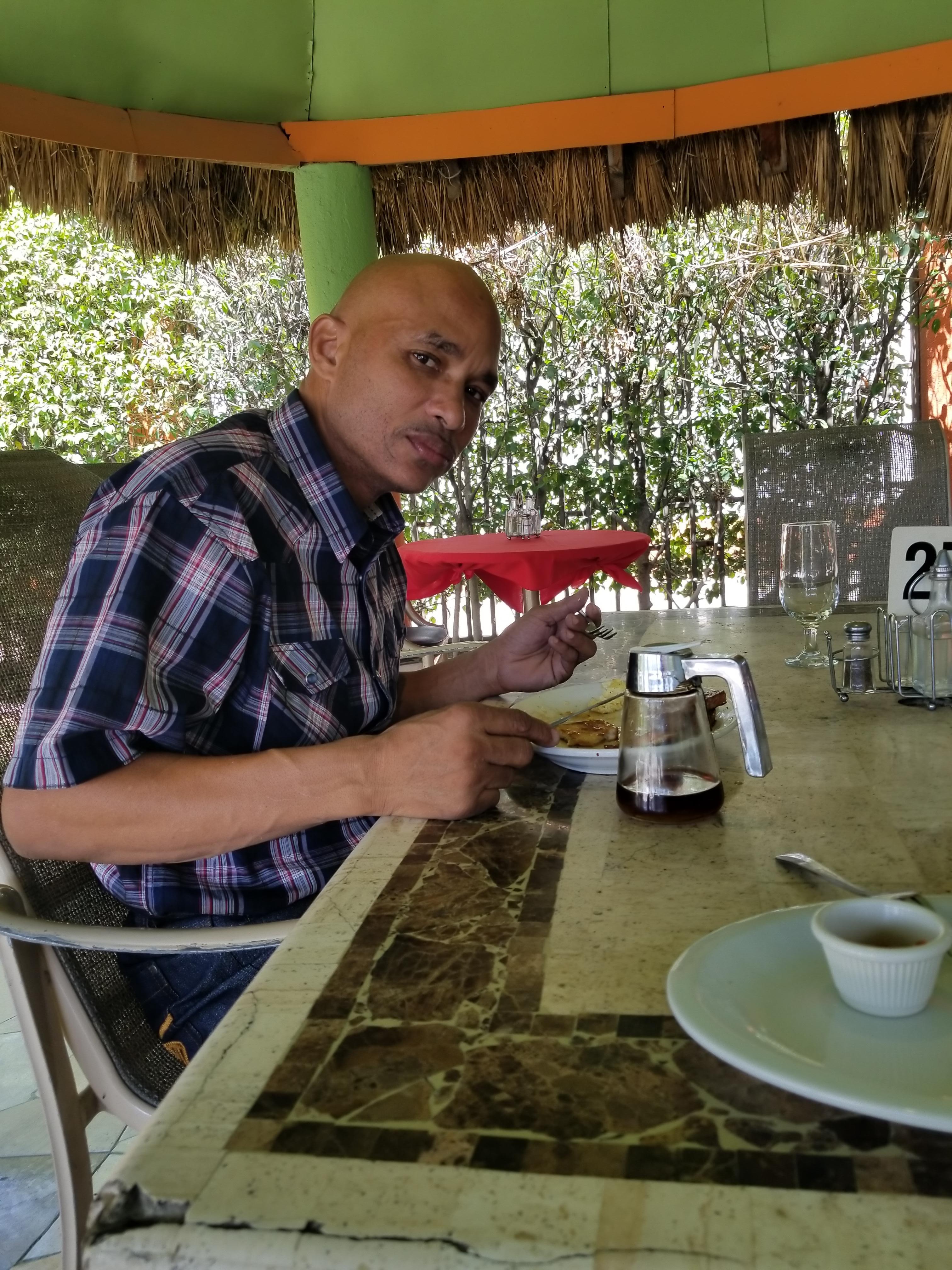 Enjoying breakfast 