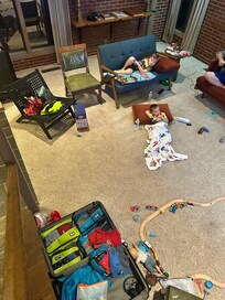 Kids made themselves at home!❤️