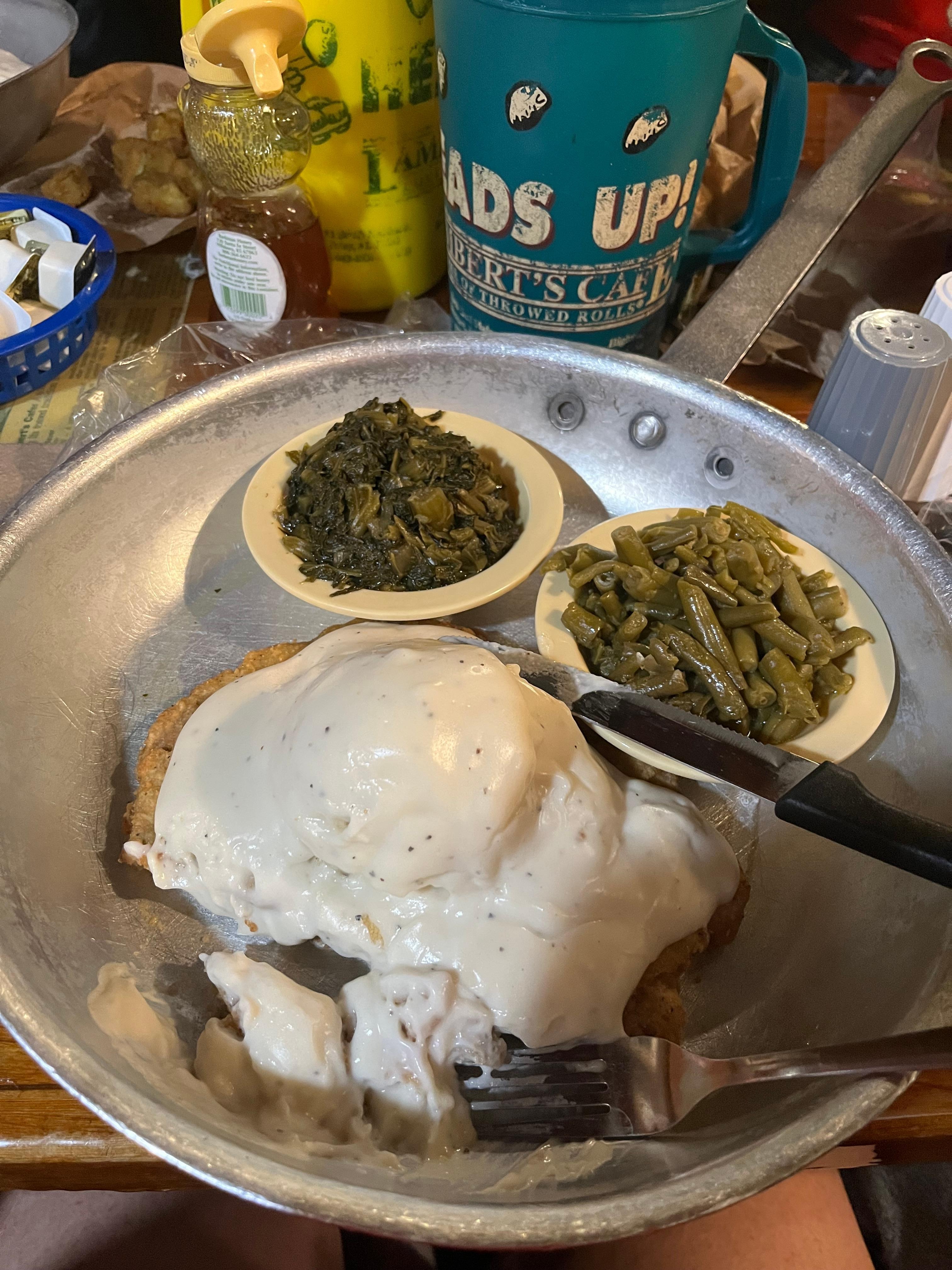 You can’t go to Branson without eating at Lamberts and catching a few rolls!