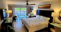 Emerald Honeymoon Ocean View room