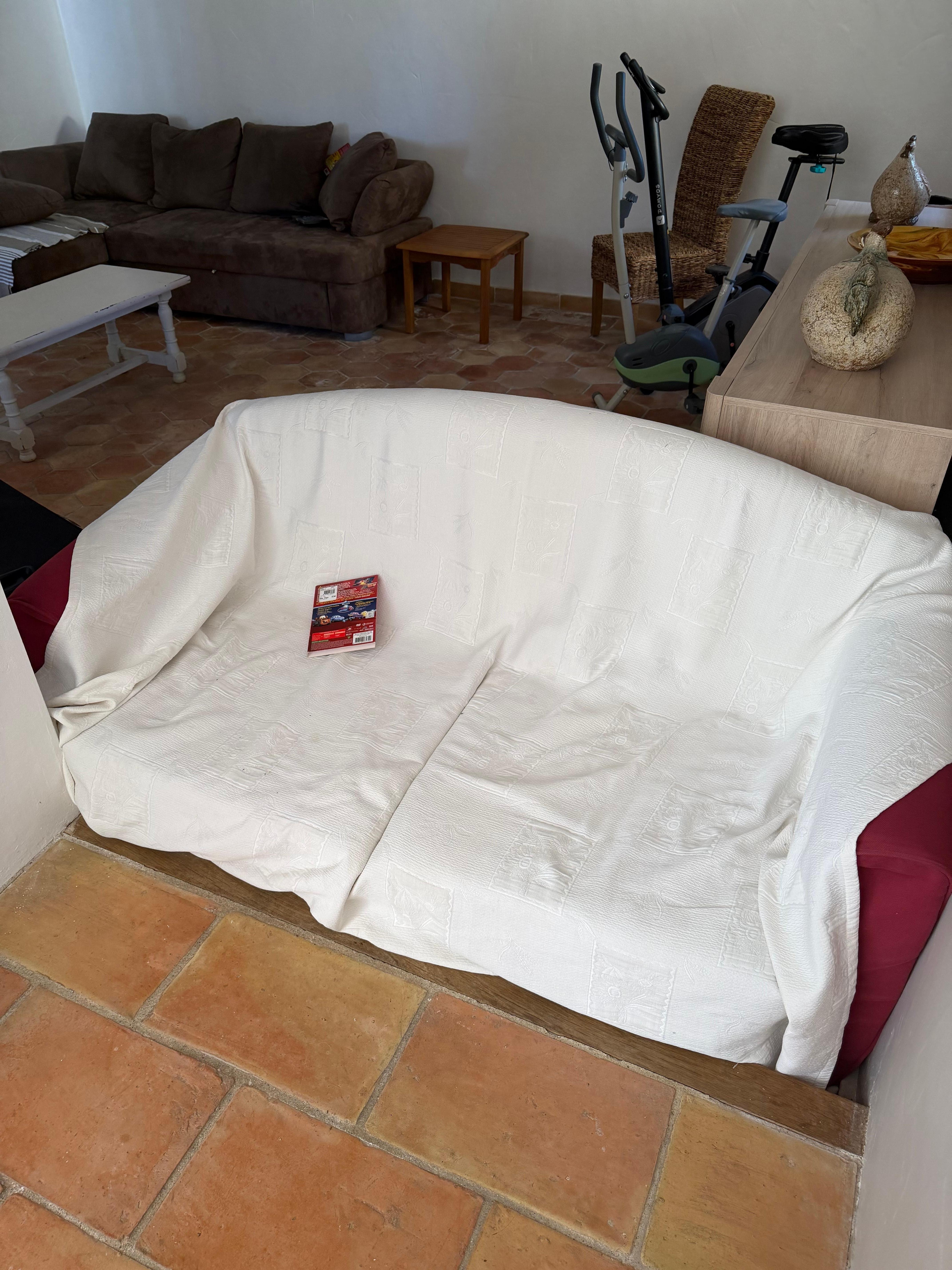 muebles cubiertos 