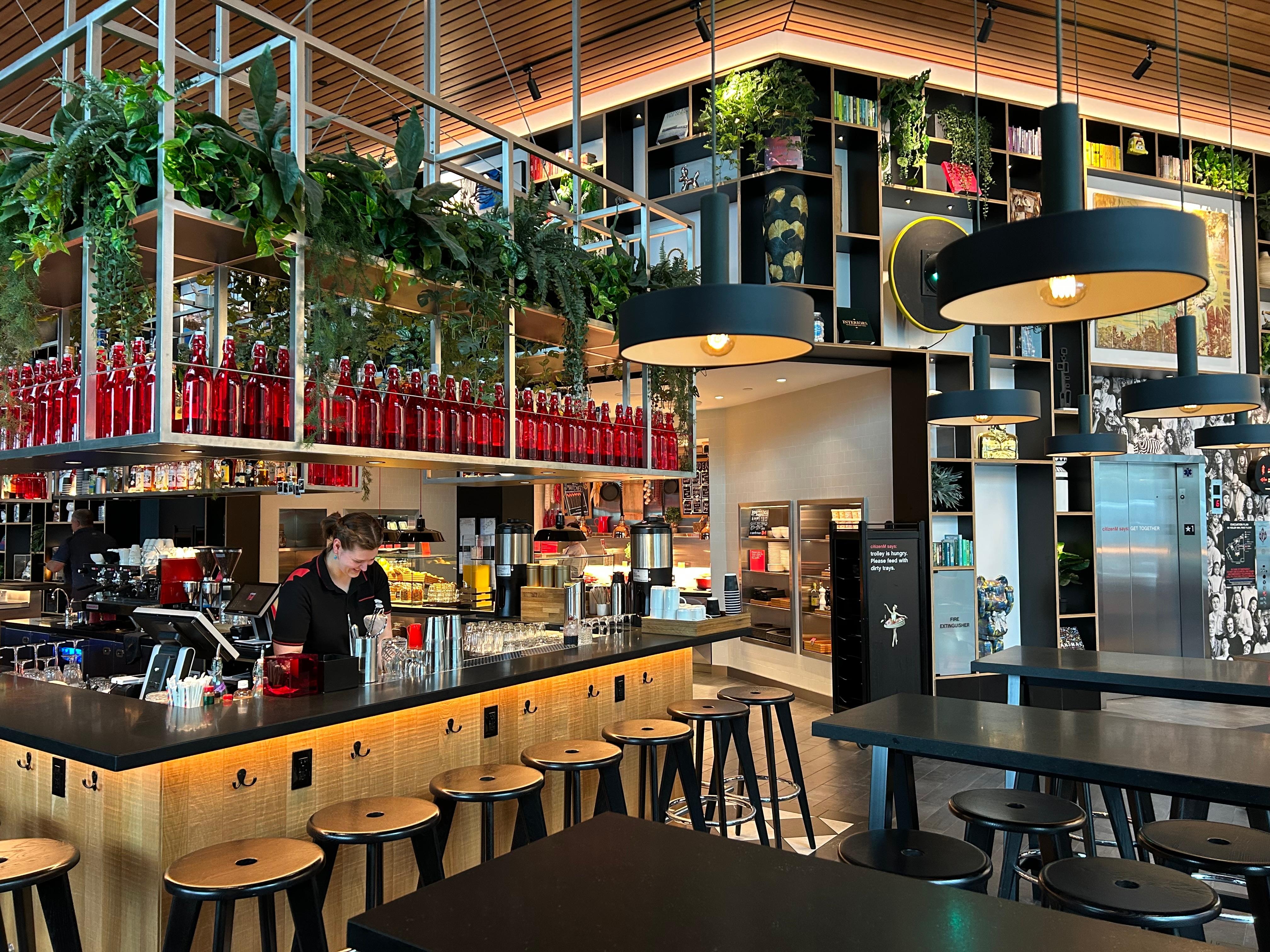 Nice Cafe & Bar set up