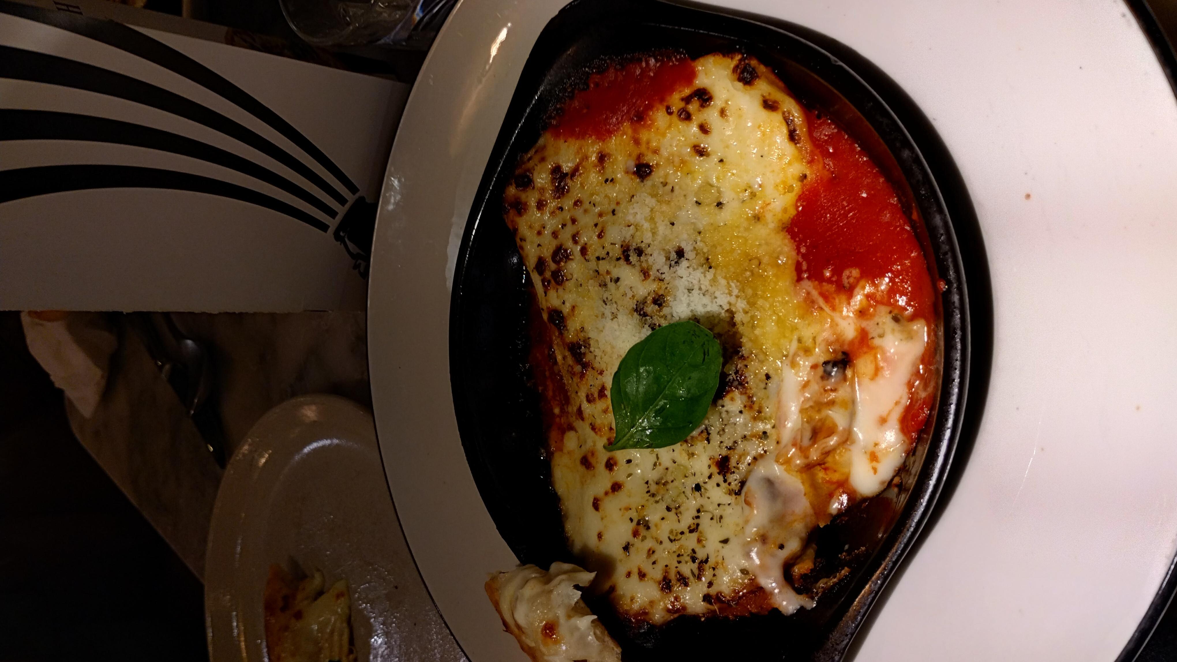 Milanos overrated food really wasn't that great.