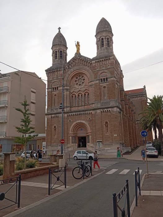 EGLISE DE ST RAPHAEL