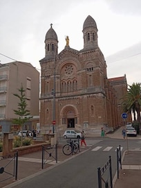 EGLISE DE ST RAPHAEL