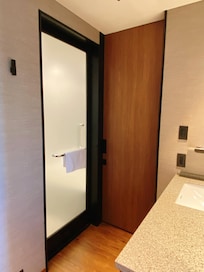 バス・トイレ別