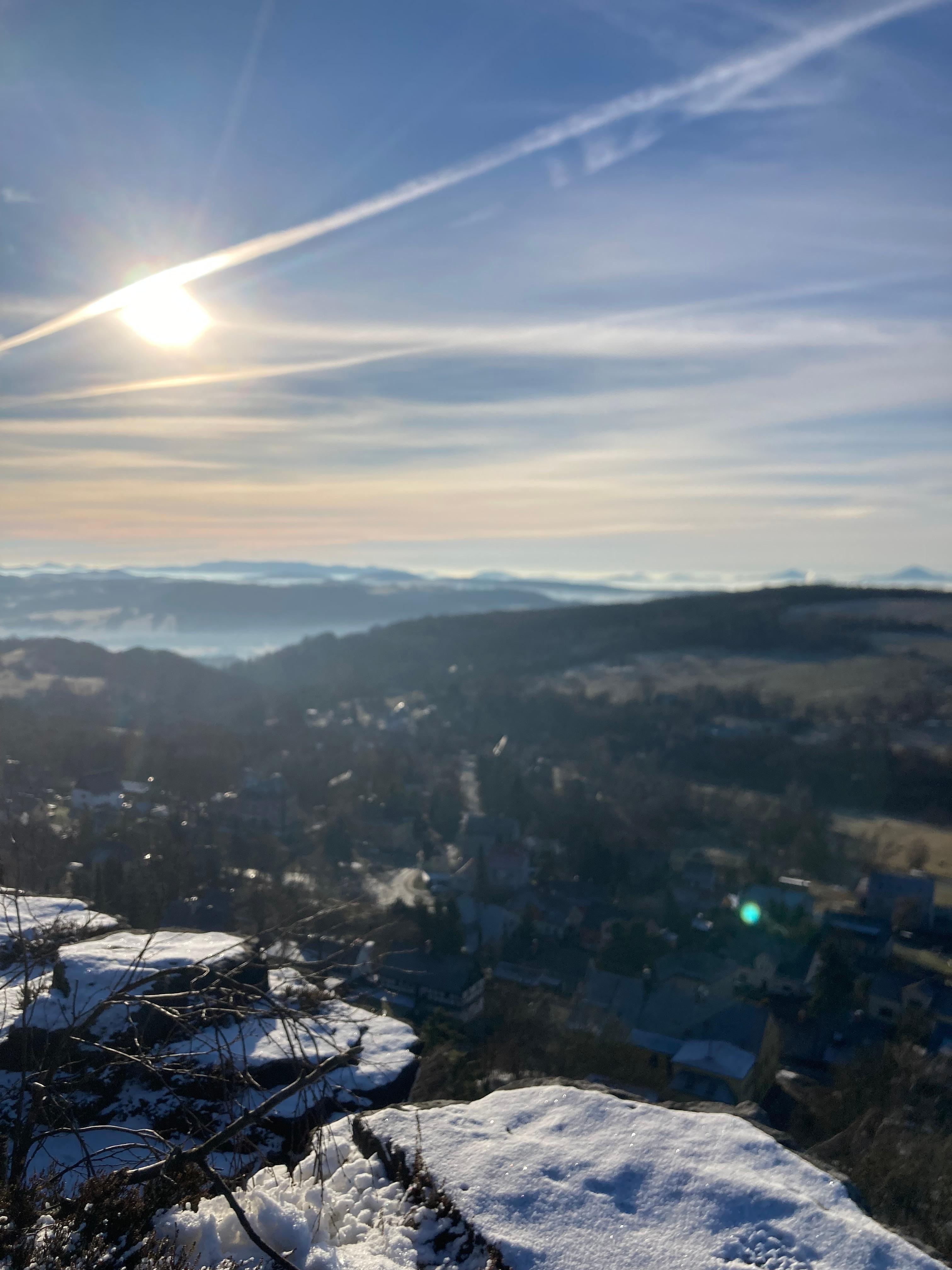 Less than 10 minutes from Tisa Rocks 