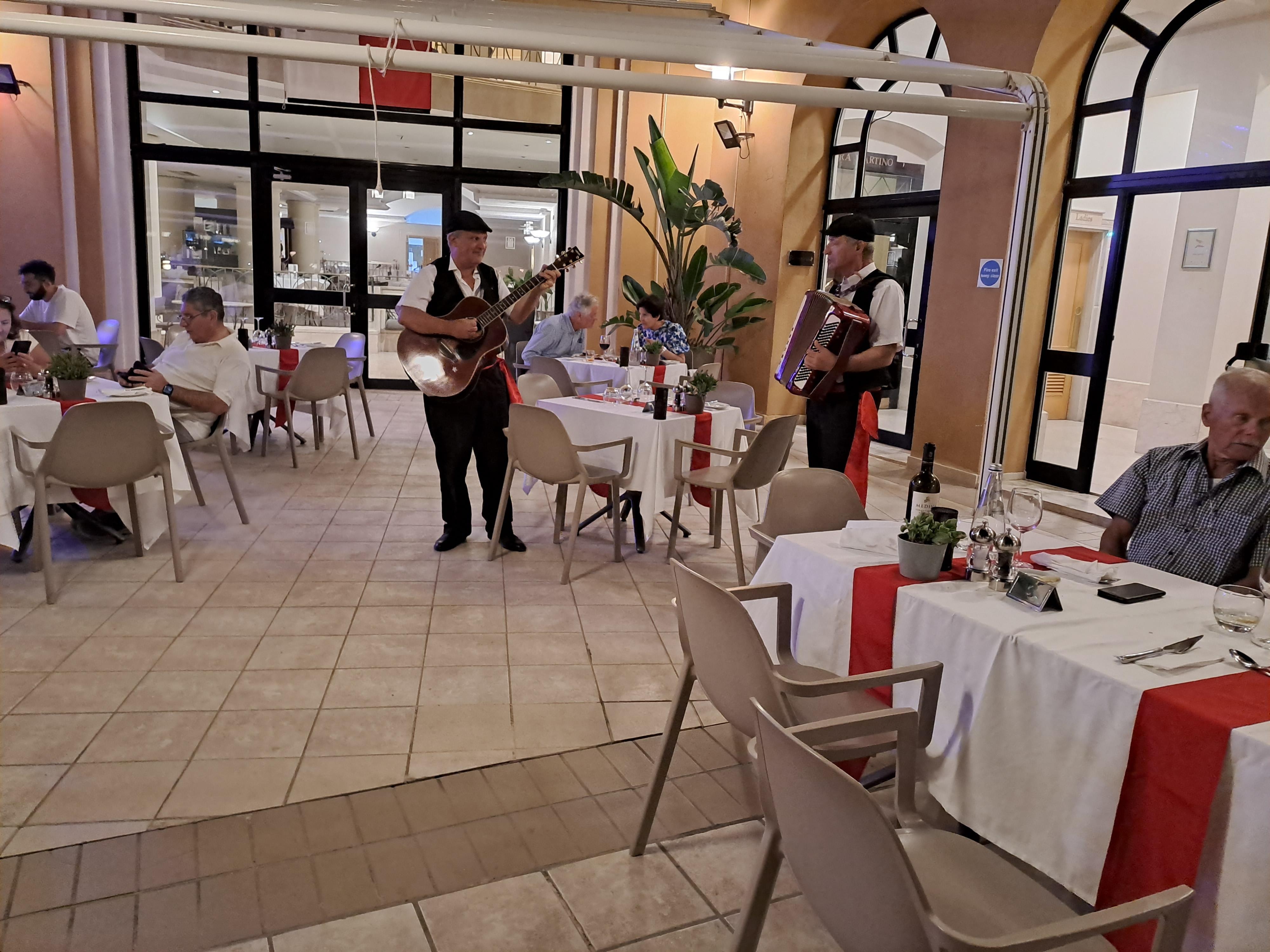 Serata Maltese