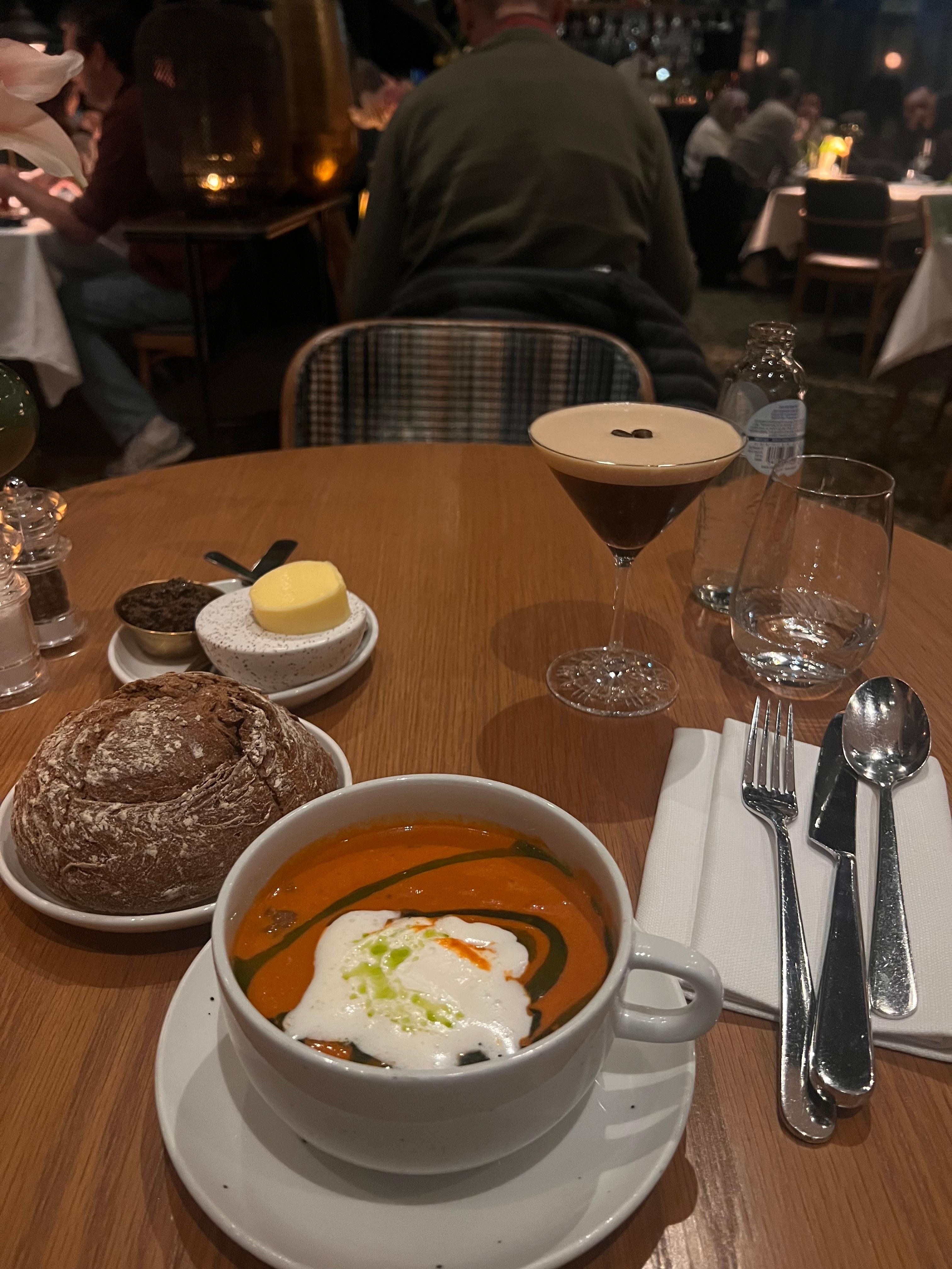 Restaurant n cocktails well served 