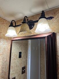 Burnt out lightbulbs.