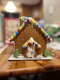 Team gingerbread building