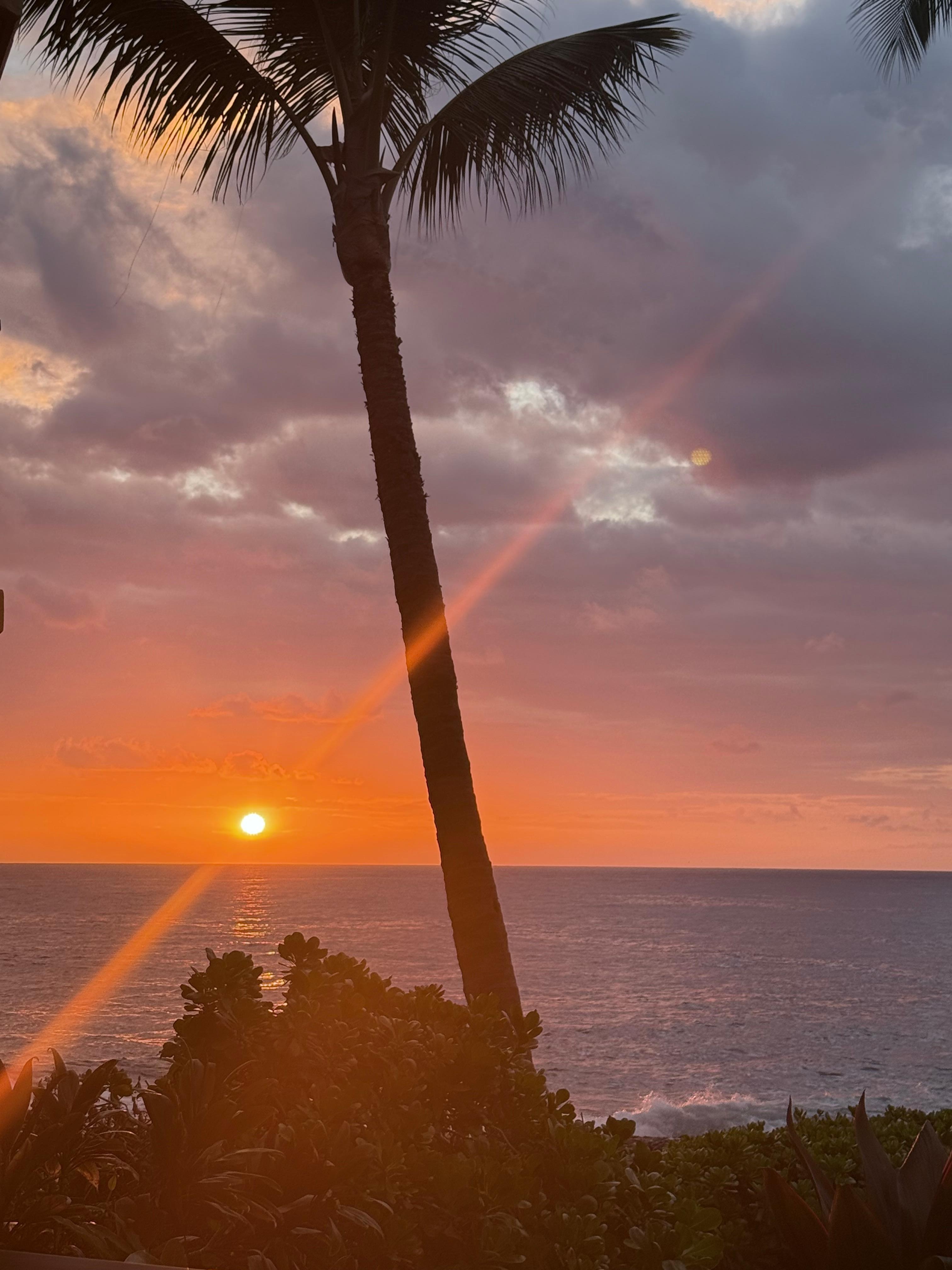 Endless Kona sunset from the balcony